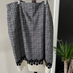 Ricki's Pencil Skirt - Size 16 NWT